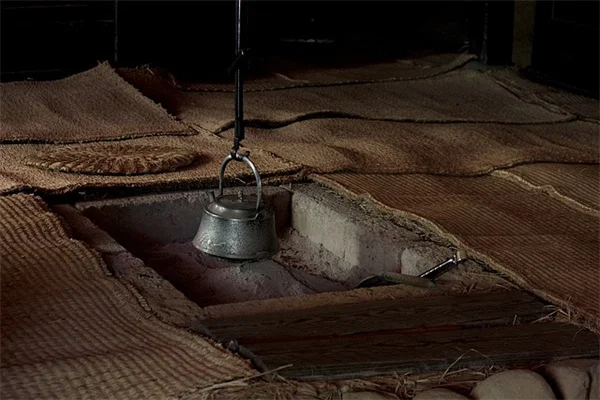 垂直活用！トレリス内蔵上げ床で収穫量2倍にする実践ガイド