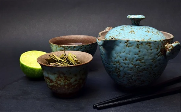 掛け布団芝生に最適な7種の植物で低メンテナンスを実現